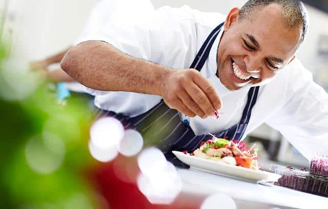 chef-ga0e6f9e5e_640