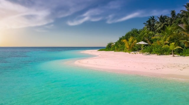 beach-g65de028b4_640